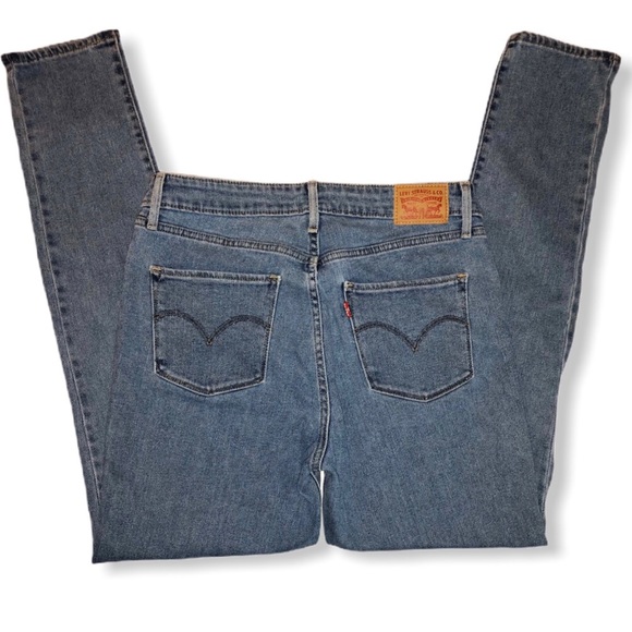 Levi's Denim - Levi's 721 High Rise Skinny Jeans | Size 31